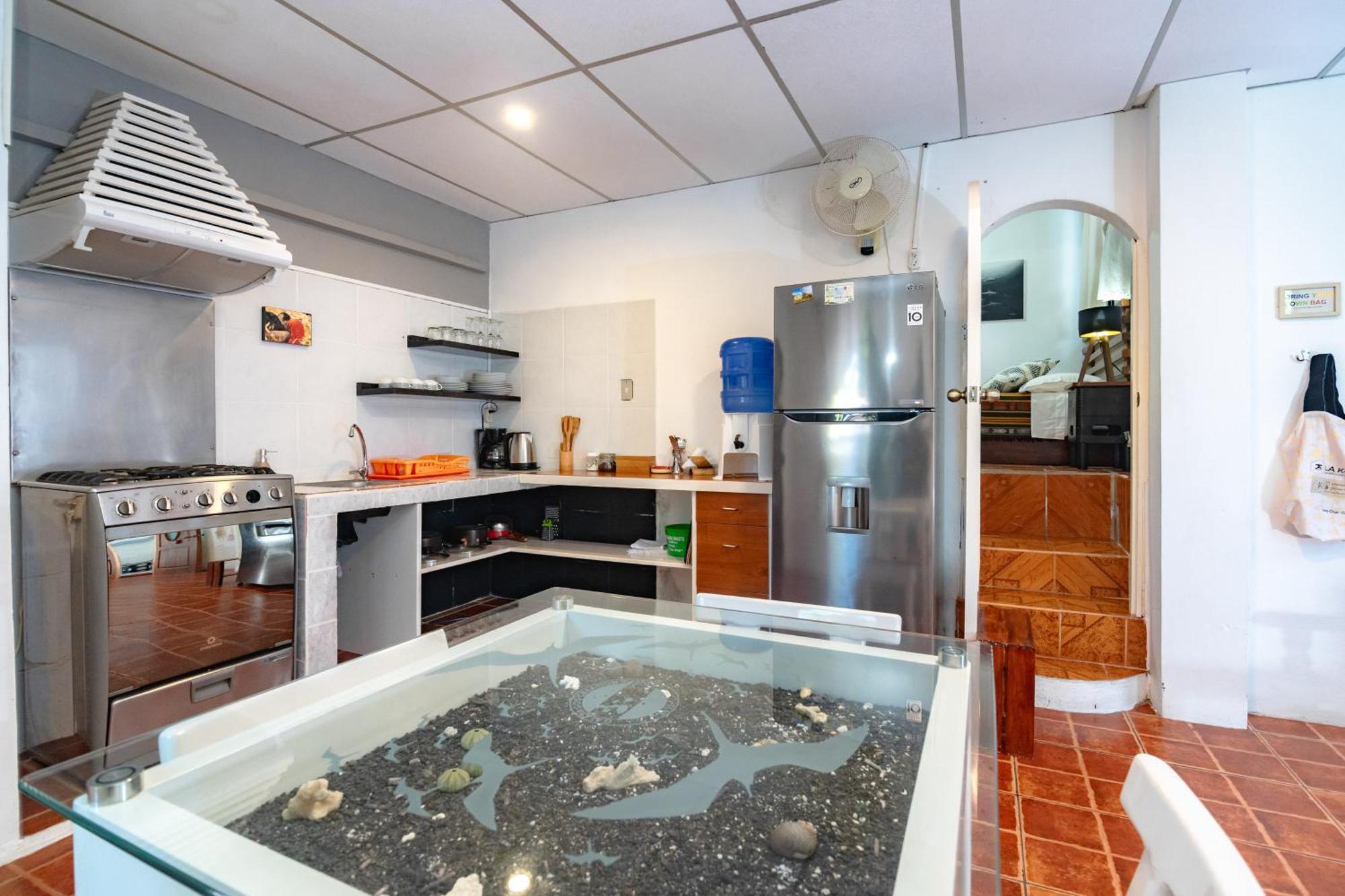 La K-Leta Boutique Guesthouse Puerto Ayora  Eksteriør bilde